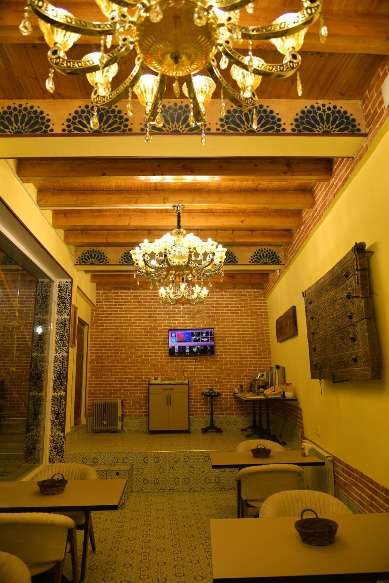 Mulberry Hotel Tachkent Extérieur photo