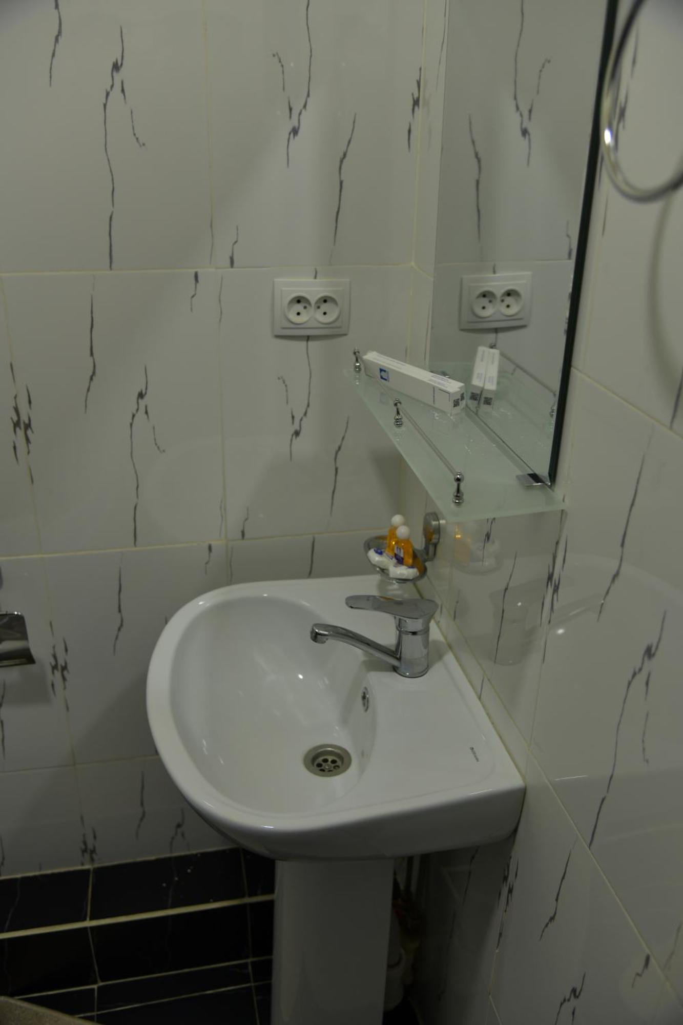 Mulberry Hotel Tachkent Extérieur photo